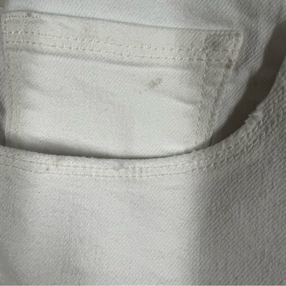 Good American White The Bombshell Denim Shorts - Picture 5 of 7